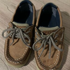 Sperry toddler boat shoes 9.5